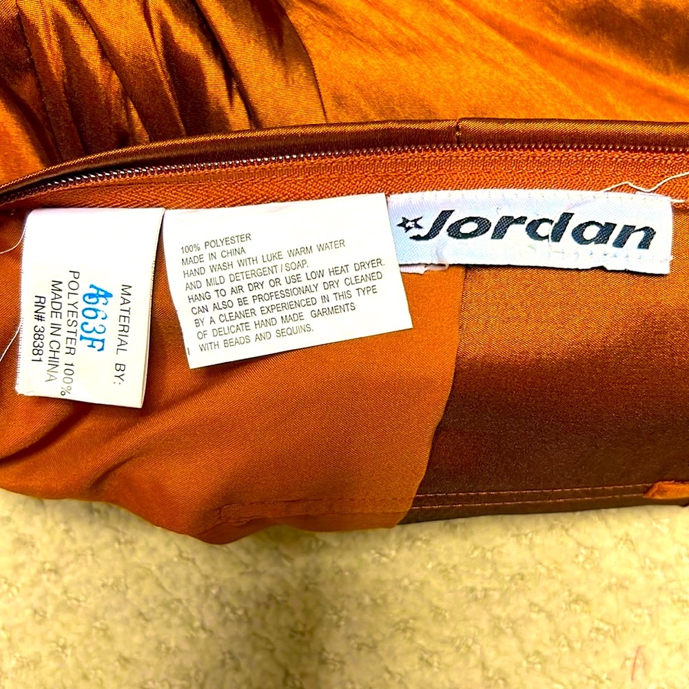 Vibrant Copper floor length gown - Size 8 - New w/ tags! - wear w/ or w/o straps - Picture 7 of 9